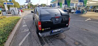 NISSAN NAVARA 4x4 - 3