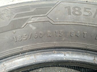 Prodám zimní gumy Barum + Bridgestone 185/60 R15 DOT 2822 - 3