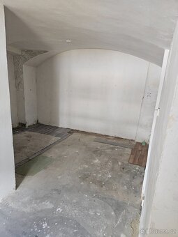 Prostorný byt 3+kk, ulice Cimburkova - 3