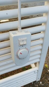 Koupelnový žebřík a topnou tyčí - 3