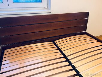 Manželská postel z masivu vč. roštu  s úložným prostorem - 3