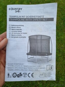 Trampolína více jak 3m, stáří tak 4 roky. - 3