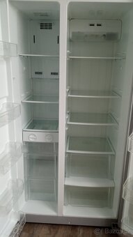 Americká lednice Indesit - 3