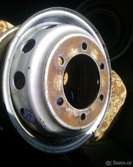 Orig. IVECO EUROCARGO plechové disky R16" - 3