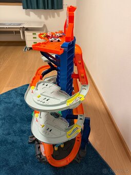Hot Wheels Ultimate garáž s dinosaurem - 3