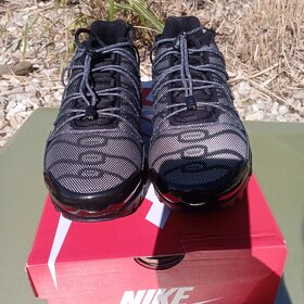 Nike air max plus lace flh black dark grey salsa red - 3