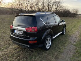 Peugeot 4007 2.2 HDI 4x4 7míst - 3