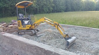 Komatsu PC 16 R - 3