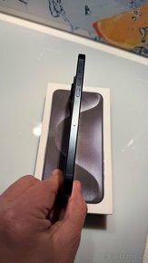 Apple iPhone 15 Pro Max 512GB modrý - 3