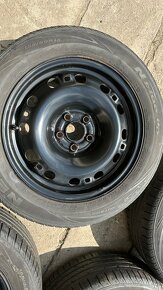 Sada plechových disku 6Jx15 ET38+Nexen 185/60 R15 84H - 3