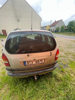 Opel zafira 2 tdi - 3