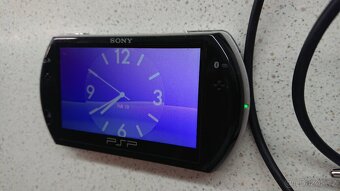 Sony PSP GO + prislusenstvi - [11.5. 2025] - 3