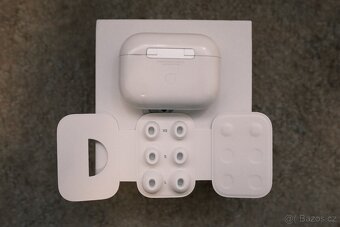 Apple AirPods Pro 1 - originál, zánovní - 3