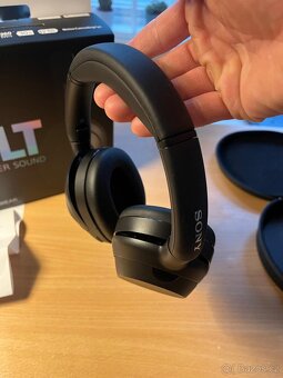 Sony Noise Cancelling ULT WEAR černá (v záruce) - 3