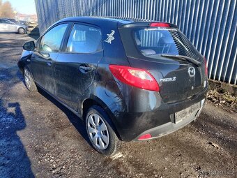 Mazda 2 1.3 MZR Youngster dovoz Švýcarsko - 3