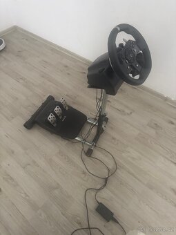 Volant pro PlayStation a Xbox - 3
