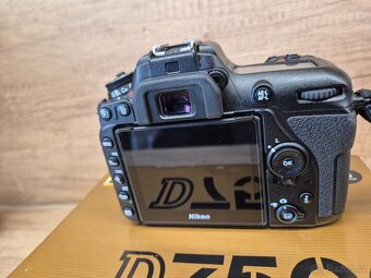Nikon D7500 - 3