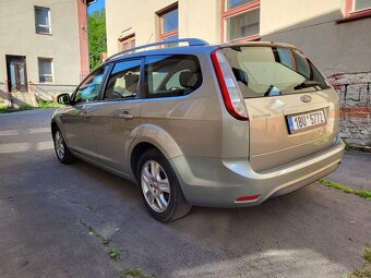 Ford Focus combi 2.0i - 3
