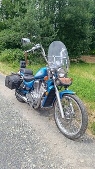 Suzuki Intruder VS 800 - 3
