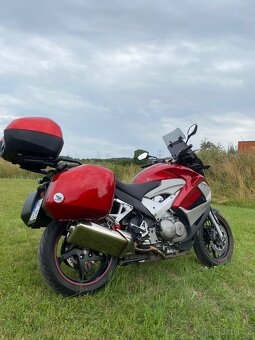 Honda Crossrunner VFR800X - 3