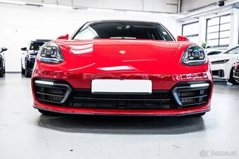 Porsche Panamera - 3