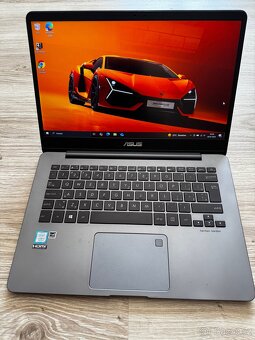 Ultrabook ASUS ZenBook UX430UA, i7, 8GB a 512 SSD - 3