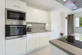 Prodej bytu 3+kk s terasou 90m2 a parkováním u domu, Praha Z - 3