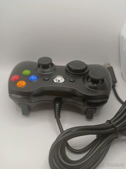 Xbox 360 drátový ovladač - Černý, nový - 3