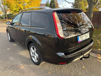 Ford Focus 1.6i 16V Titanium 107000Km - 3