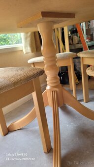 Jídelní stůl a 4 židle - 3