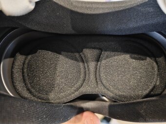 Oculus Quest 3s 128GB + Cestovní brašna - 3