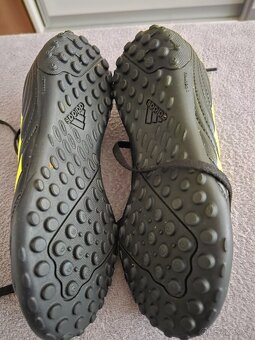 Kopačky Adidas turfy vel. 32 - 3