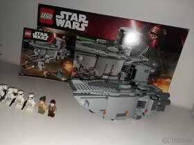 LEGO Star Wars 75103 First Order Transporter - 3