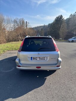 Peugeot 206SW Quiksilver - 3