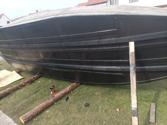 Loď - 3
