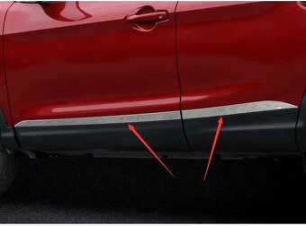 Nissan Qashqai okrasné lišty na boční dveře - 3