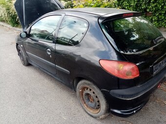 Peugeot 206 1.4/55kw náhradní díly prodám - 3
