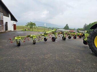 Obraceč Claas Volto 1050 T - 3