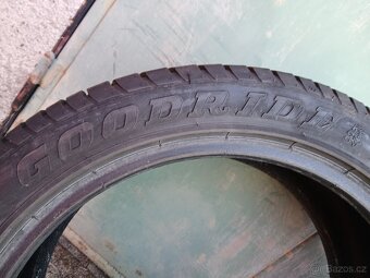 letni pneu goodride 215/45 R17 XL se vzorkem 6mm - 3