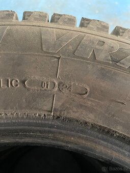 Zimní pneu 215/65 R16 - 3