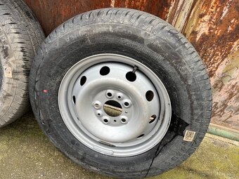 Nové, nepoužité 215/70 R15C - 3