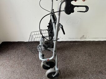 Chodítko pro seniory - rolátor - 3