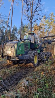Harvestor JOHN DEERE 1270E - 3