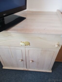 Přebalovací pult - 3