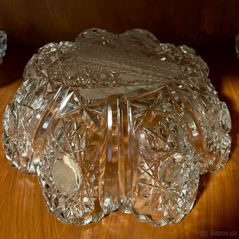 Sada 7 broušených misek - 3