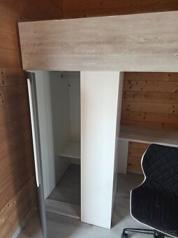 Dětská postel, stěna, stůl , židle, matrace - 3