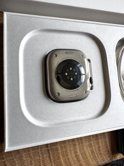 Apple Watch ULTRA 49mm silver, komplet Záruka Alza - 3