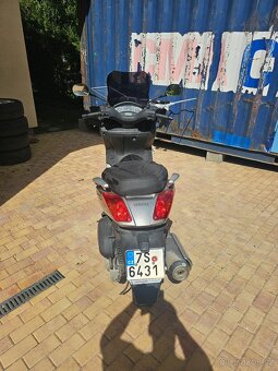 Yamaha Xmax 250 rv. 2006 - 3