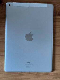 IPAD (8 generace) 32GB Wi-Fi + Cellular Silver - 3