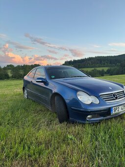 Mercedes benz - 3